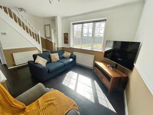 Lounge- click for photo gallery